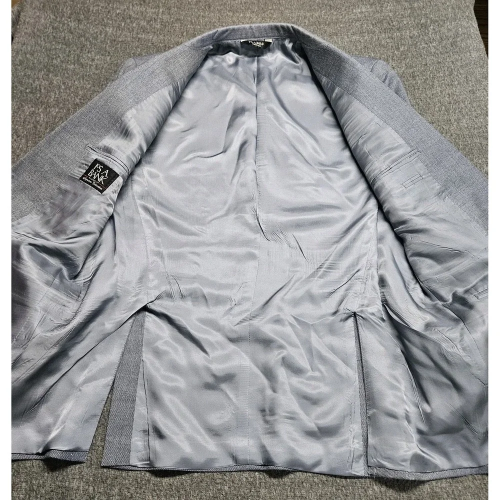 Jos A Bank Mens 44L Blazer Sport Coat Wool Silk Blend Herringbone Gray 2 Button